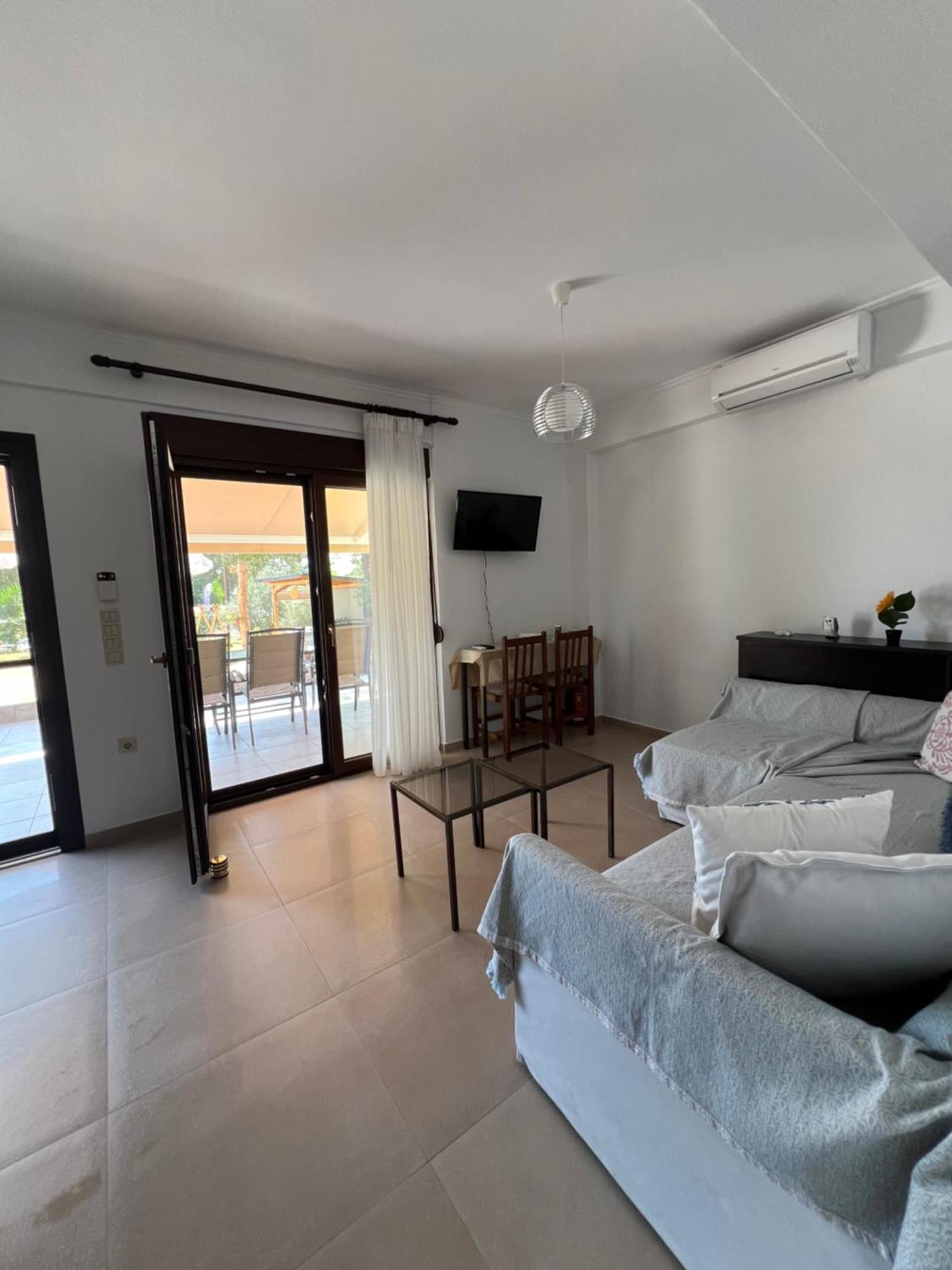 Epavli Xenia Pefkochori-Paliouri 50M Apartment Екстериор снимка